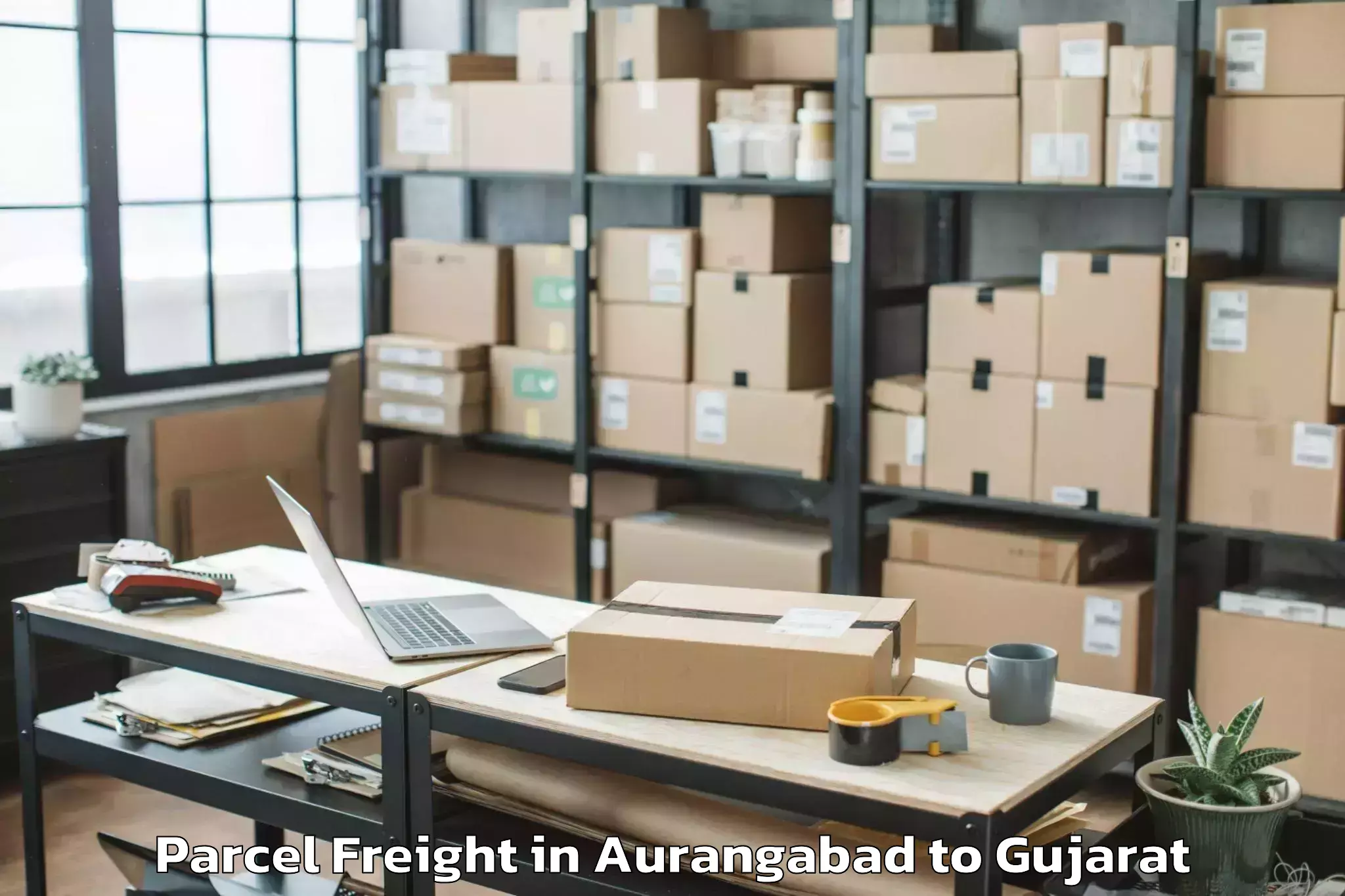 Leading Aurangabad to Kamrej Parcel Freight Provider